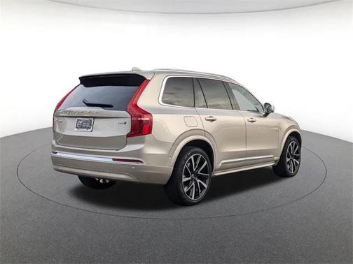 2025 Volvo XC90 B6 Plus 7-Seater
