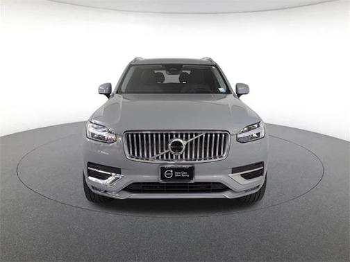 2024 Volvo XC90 B6 Ultimate Bright Theme 7-Seater