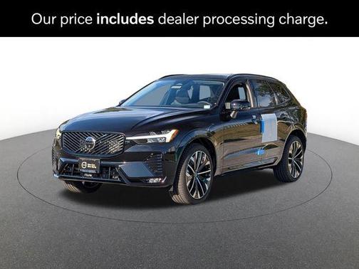 Onyx Black Metallic 2026 Volvo XC60 B5 Ultra