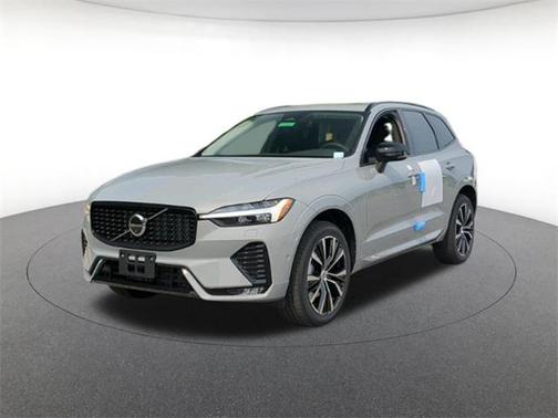 2025 Volvo XC60 Plus