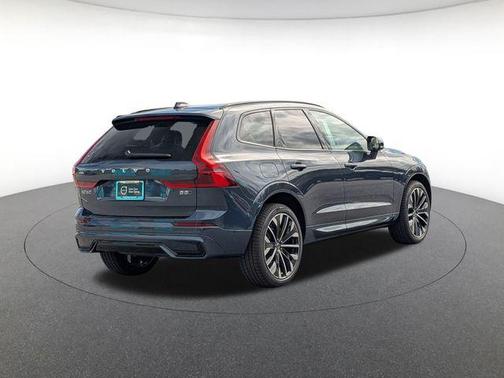 2026 Volvo XC60 B5 Ultra