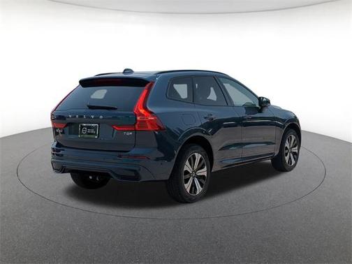 2025 Volvo XC60 Plug-In Hybrid T8 Plus