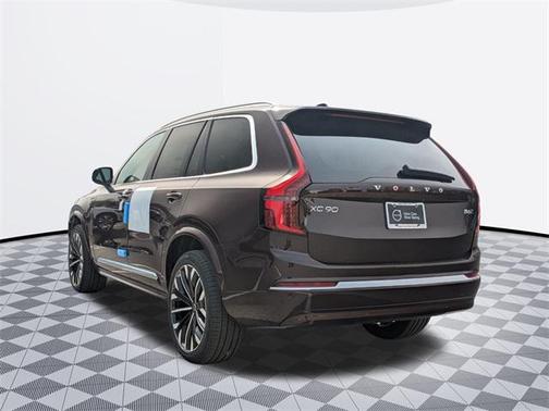 2025 Volvo XC90 B6 Core