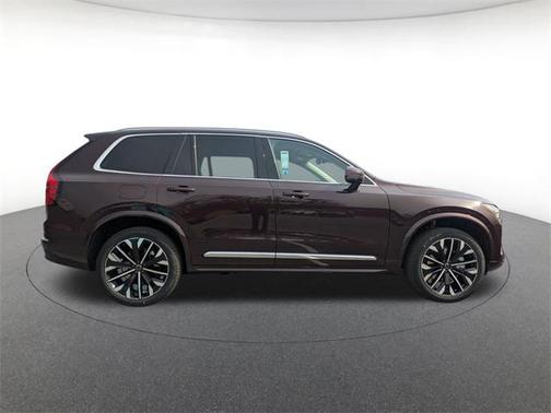 2025 Volvo XC90 B6 Core