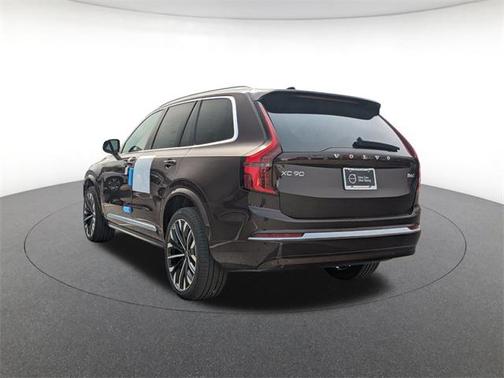 2025 Volvo XC90 B6 Core