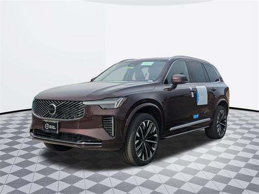 2025 Volvo XC90 B6 Core