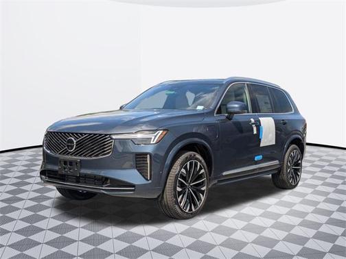 2025 Volvo XC90 Plug-In Hybrid T8 Plus 7-Seater