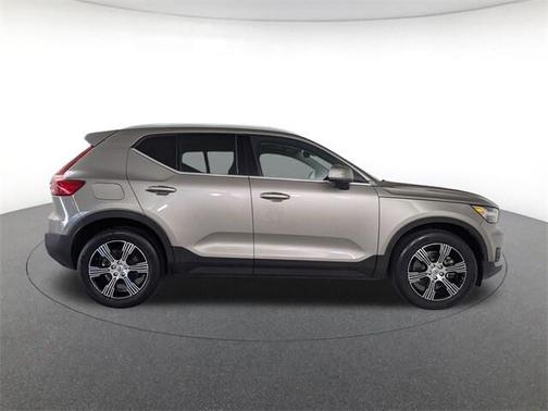 2022 Volvo XC40 T5 Inscription