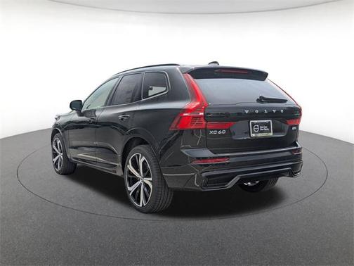 2025 Volvo XC60 B5 Ultra