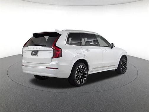 2025 Volvo XC90 Plug-In Hybrid T8 Plus 7-Seater