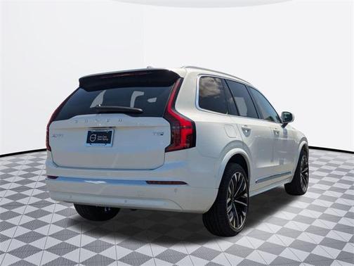 2025 Volvo XC90 Plug-In Hybrid T8 Plus 7-Seater