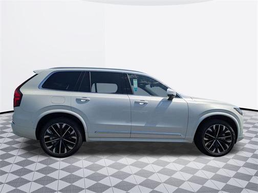 2025 Volvo XC90 Plug-In Hybrid T8 Plus 7-Seater