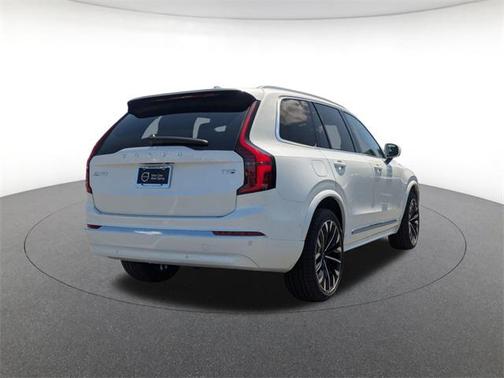 2025 Volvo XC90 Plug-In Hybrid T8 Plus 7-Seater