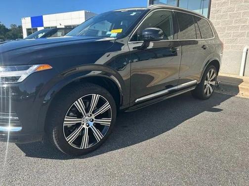 2023 Volvo XC90 Recharge Plug-In Hybrid T8 Plus Bright Theme 7-Seater
