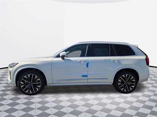 2025 Volvo XC90 B5 Ultra 7-Seater