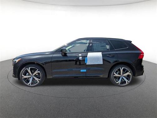 2025 Volvo XC60 B5 Ultra