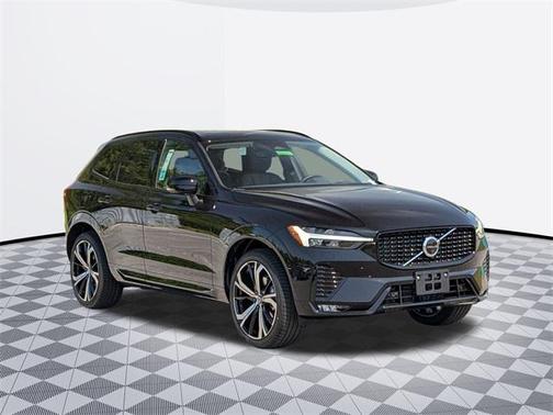 2025 Volvo XC60 B5 Ultra