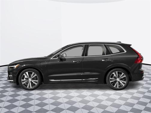 2025 Volvo XC60 B5 Ultra
