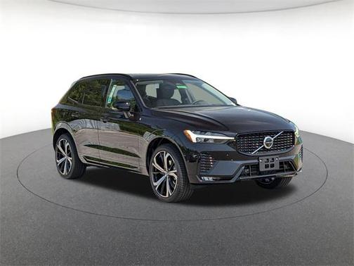 2025 Volvo XC60 B5 Ultra