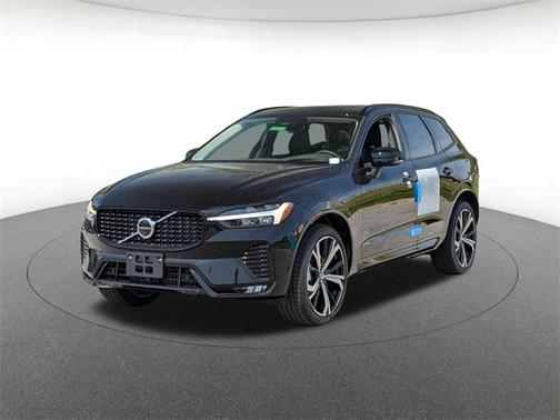 2025 Volvo XC60 B5 Ultra