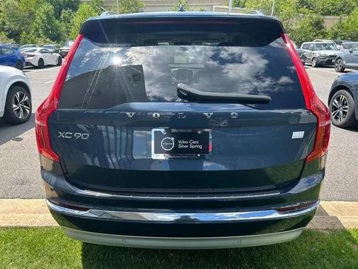 2022 Volvo XC90 Recharge Plug-In Hybrid T8 Inscription Expression 6 Passenger