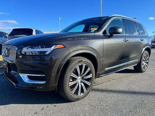 2023 Volvo XC90 B6 Plus 6-Seater