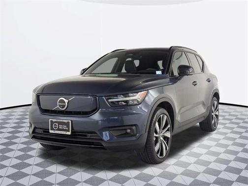 2022 Volvo XC40 Recharge Pure Electric P8 Twin Plus