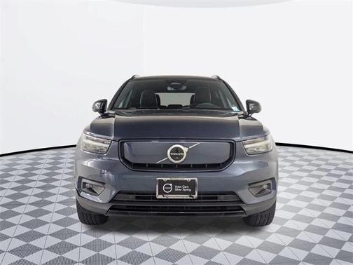 2022 Volvo XC40 Recharge Pure Electric P8 Twin Plus