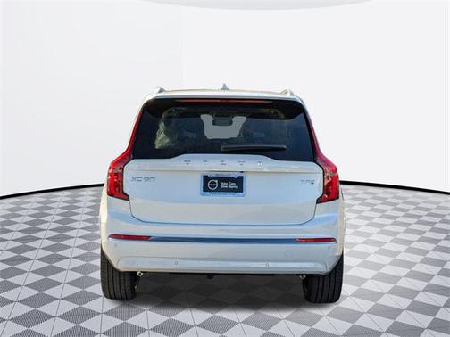 2025 Volvo XC90 Plug-In Hybrid T8 Plus 7-Seater