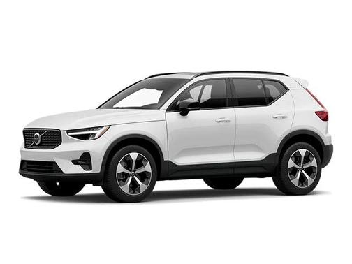 2024 Volvo XC40 B5 Plus Dark Theme