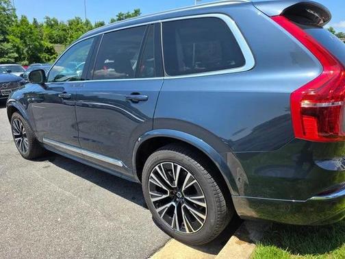 2025 Volvo XC90 Plug-In Hybrid T8 Plus 7-Seater