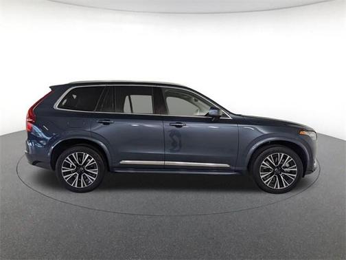 2025 Volvo XC90 Plug-In Hybrid T8 Plus 7-Seater