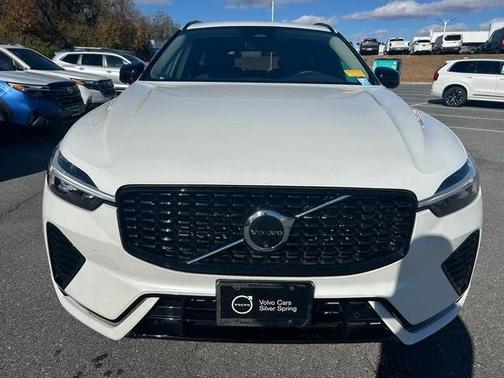 2025 Volvo XC60 B5 Plus