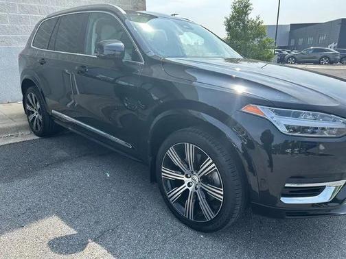 2023 Volvo XC90 Recharge Plug-In Hybrid T8 Plus Bright Theme 7-Seater