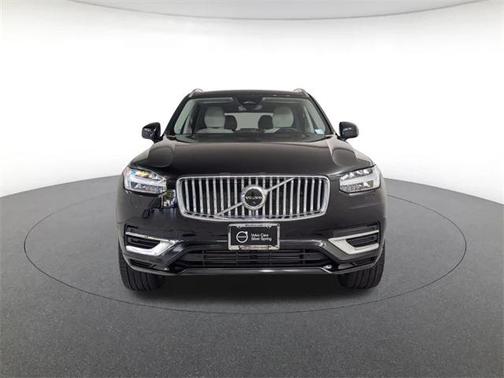 2023 Volvo XC90 Recharge Plug-In Hybrid T8 Plus Bright Theme 7-Seater