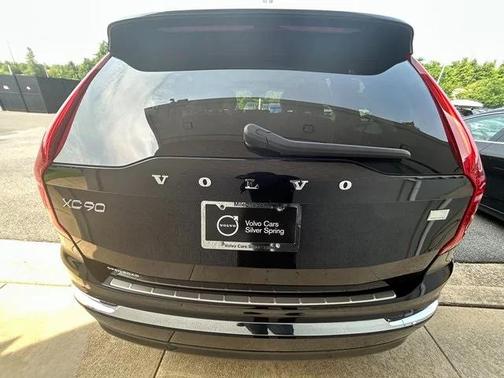 2023 Volvo XC90 Recharge Plug-In Hybrid T8 Plus Bright Theme 7-Seater