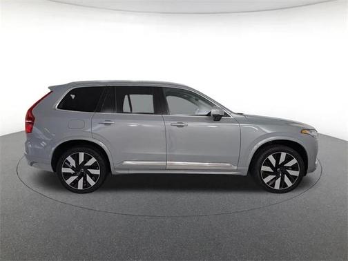 2024 Volvo XC90 Recharge Plug-In Hybrid T8 Ultimate Bright Theme 7-Seater