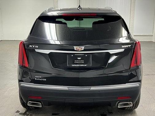 2025 Cadillac XT5 Luxury