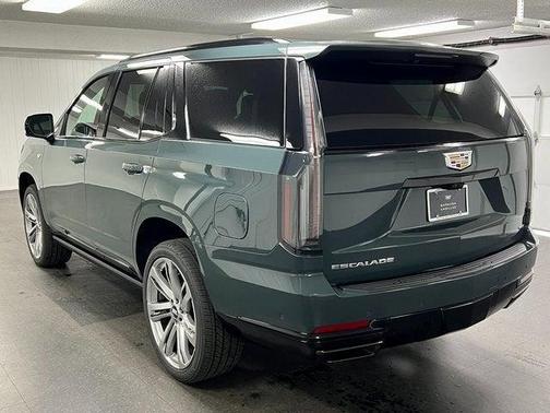 2025 Cadillac Escalade Sport