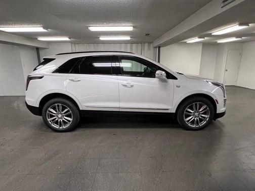 2026 Cadillac XT5 Sport