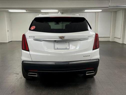 2026 Cadillac XT5 Luxury