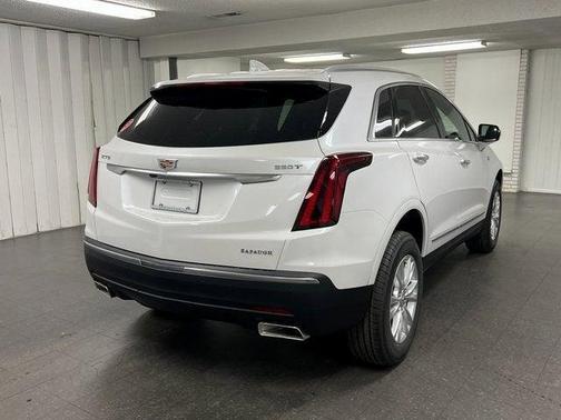 2026 Cadillac XT5 Luxury