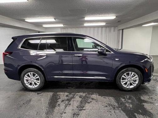 2025 Cadillac XT6 Luxury AWD