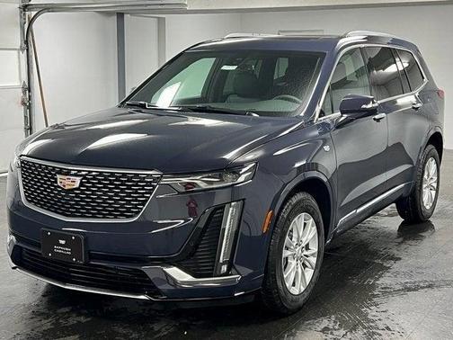 2025 Cadillac XT6 Luxury AWD