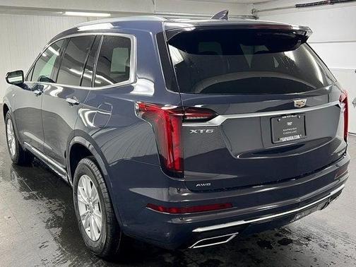 2025 Cadillac XT6 Luxury AWD