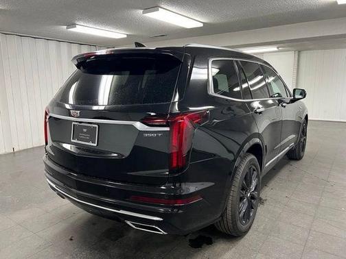 2025 Cadillac XT6 Luxury FWD