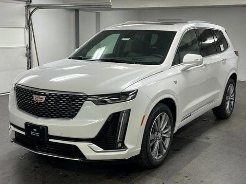 2025 Cadillac XT6 Premium Luxury FWD