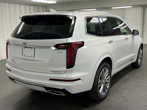 2025 Cadillac XT6 Premium Luxury FWD