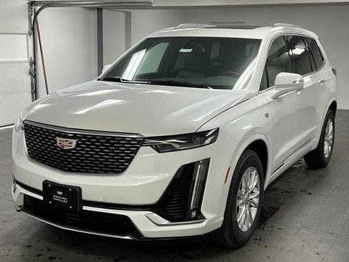 2025 Cadillac XT6 Luxury FWD