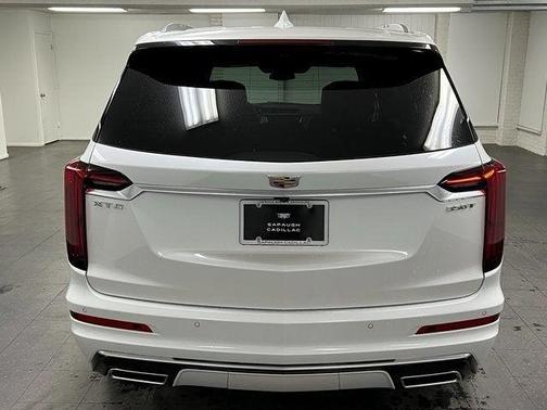 2025 Cadillac XT6 Luxury FWD